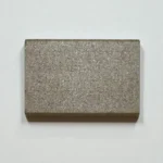 Dovre brennplate i grå chamotte – populær reservedel som passer til Dovre 350CB, 50CB, 500, 510, 550, 425, 560, 35CB3, 360CB og 36CB3 hos Peisbutikken.no