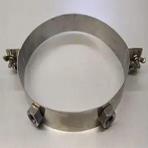Rüegg røykrørsklemme for CloudFire/SafeFire – rustfritt stål 360° klemme med bolter hos Peisbutikken.no