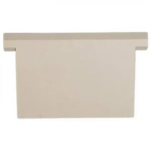 En rektangulær vermikulitt røykfordelerplate i lys grå farge, designet som en erstatningsdel for Jydepejsen Art-Line og Young-Line serier peisovner, med rene, rette kanter for optimal røykfordeling.