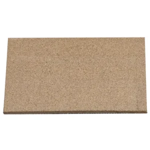 Jydepejsen Euro 3 vermikulitt røykfordelerplate – original buet reservedelsplate for optimal røykstrøm hos Peisbutikken.no